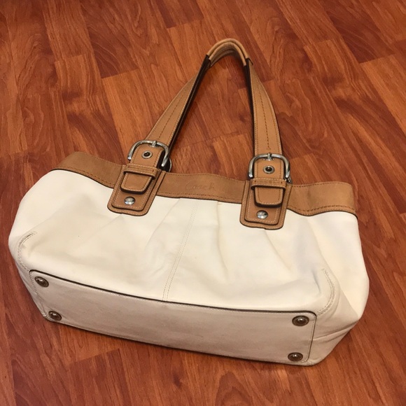 Coach Handbags - Coach Purse